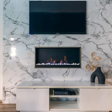 Apartment Art Deco Grand Large Livingroom Area , Fireplace Budapest