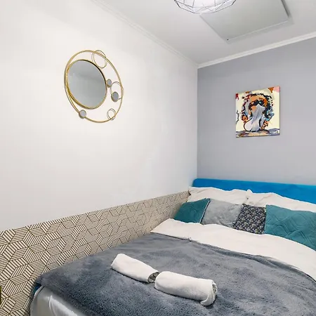 Art Deco Designer Luxury At Park, Cultural Center Of Budapest, Newly Renovated Apartment