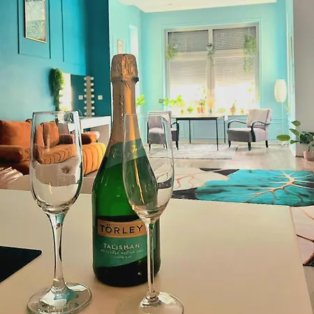 Art Deco Grand , 18 Min Walk From Puskas Arena 公寓 布达佩斯