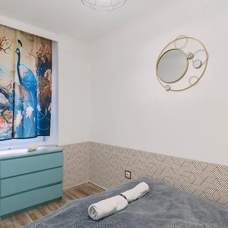 Art Deco Designer At Park With Spacious Livingroom * Budapest